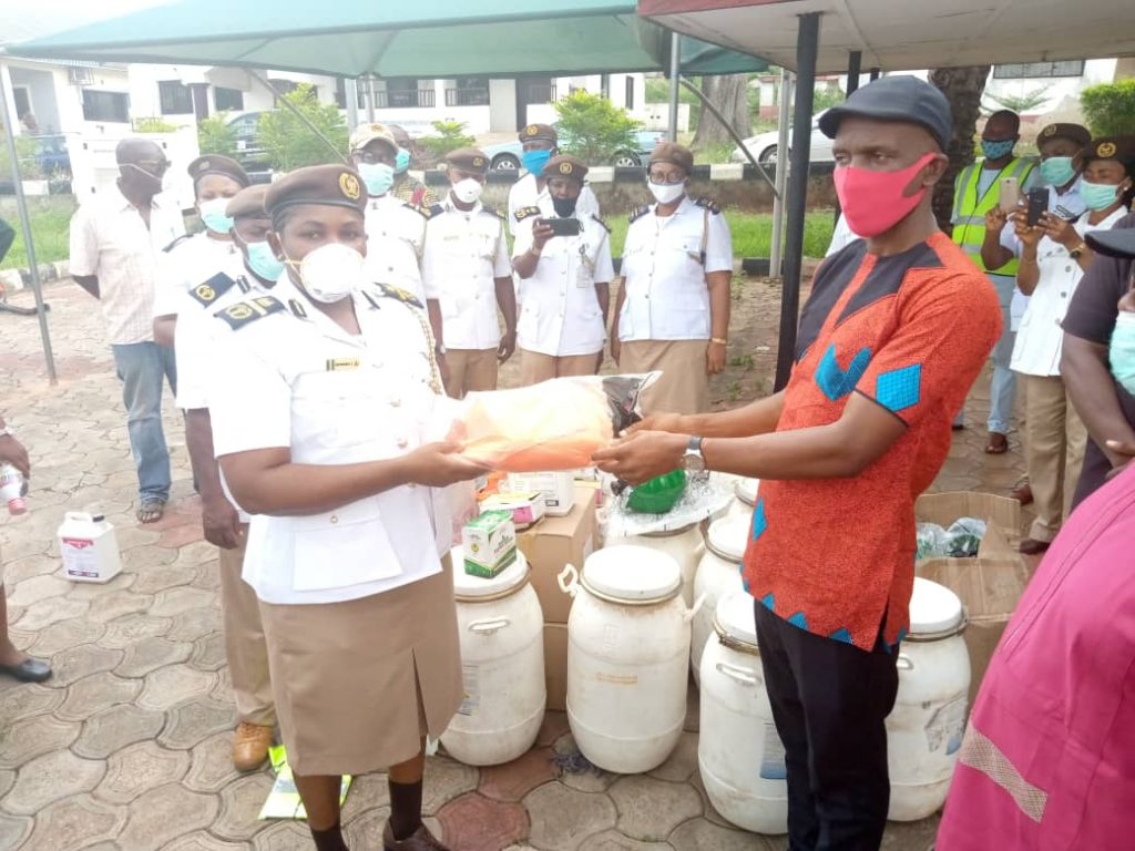 Federal Ministry Of Environment Donates Intervention Materials To Anambra State Govt To Support Fight Against COVID -19