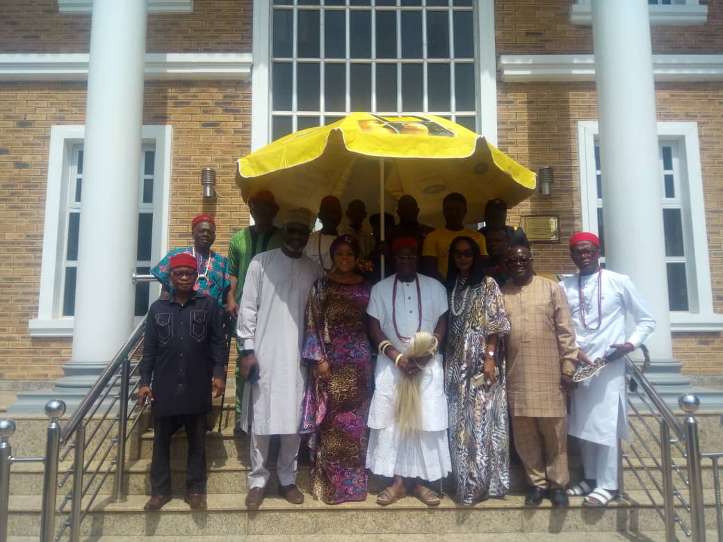 Traditional Ruler Of Enugwu – Ukwu  Igwe Ekpe Hosts MTN Executives, Laments Marginalization Of Ndigbo