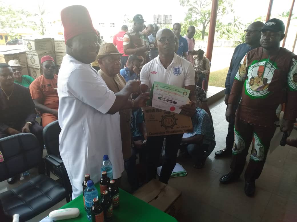 NDE Trainees In Anambra Central Senatorial District Conclude Training, Receive Starter Packs