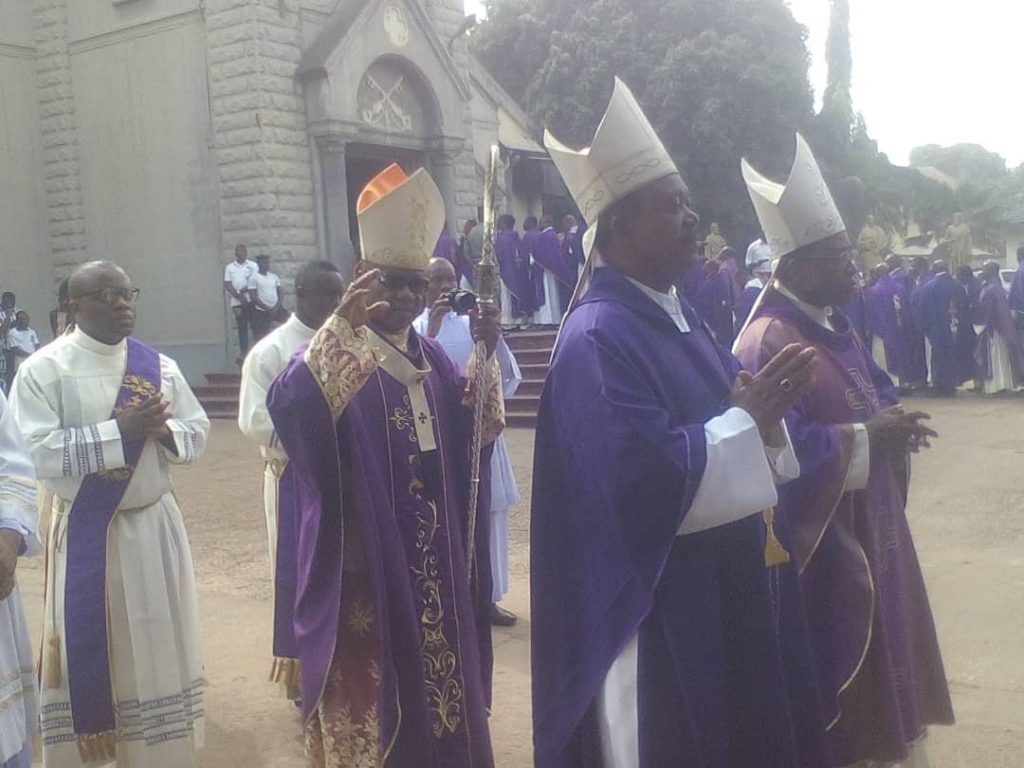 Late Rev. Father Pius Ukor Laid To Rest At Basilica Of Most Holy Trinity Cemetery, Onitsha