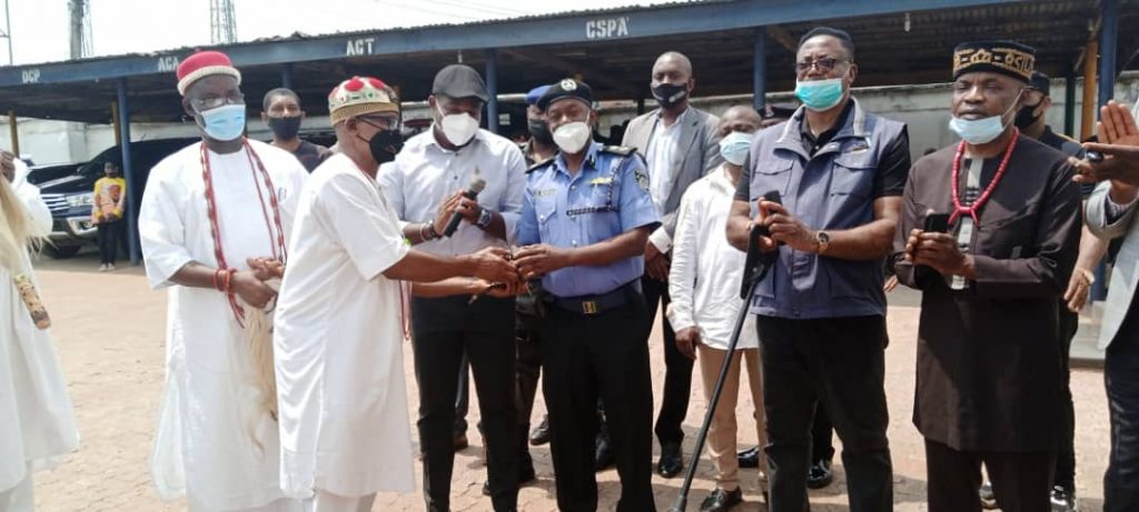 Anambra Assembly Speaker Okafor Donates Two Operational Vehicles To State Police Command