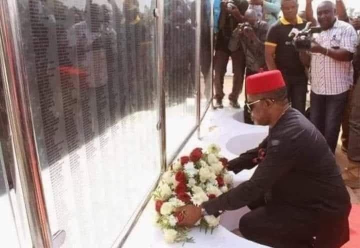 Ozoemezina Event: How Governor Willie Obiano Of Anambra State Mourned And Honoured The Biafra Dead On January 12, 2015 At Dr. Alex Ekwueme Square, Awka
