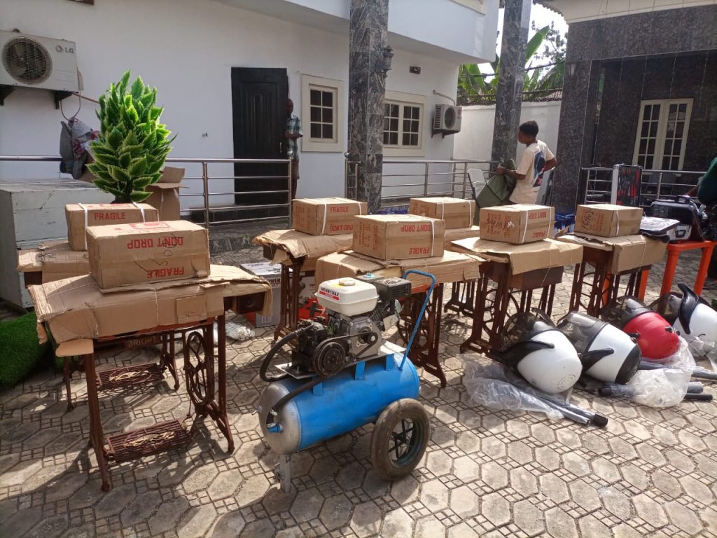More Youths , Elderly People Benefit From Senator I.G Abana  Foundation