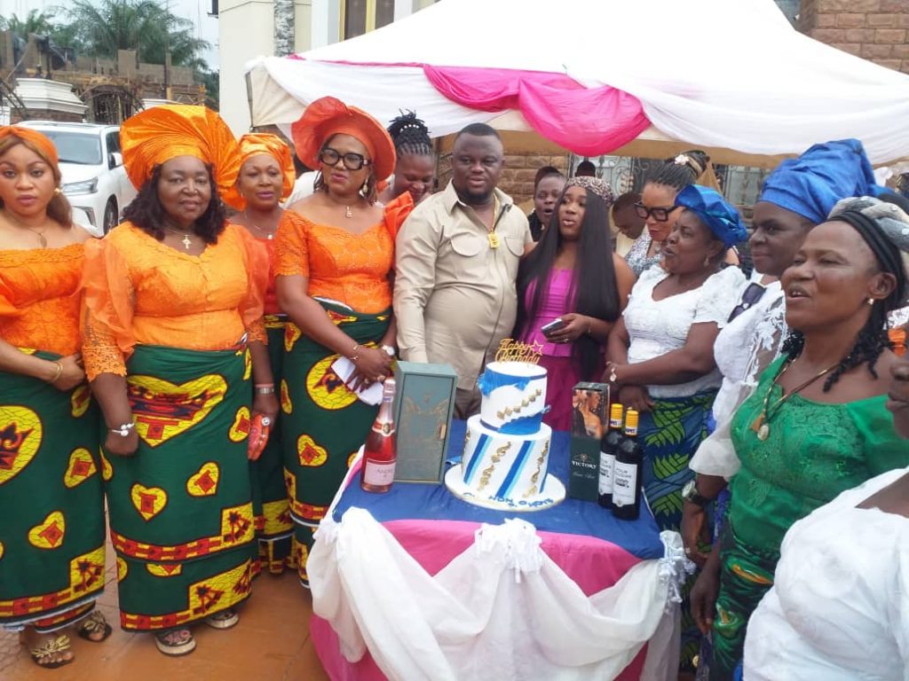 Anambra Lawmaker Okoye Distributes  Bags Of Rice, Cash To Over 1000 Widows In Awka South Constituency Two To Mark Birthday