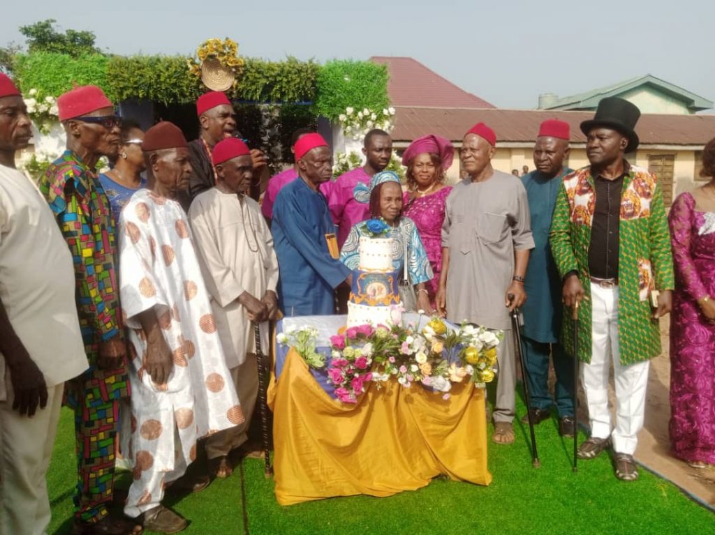 Anniversaries : Anambra NUJ Chairman, Siblings Celebrate Parents