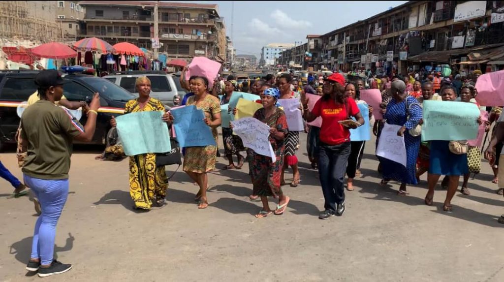 Ochanja Market Traders Hold Protest, Caution Politicians Against Undermining Soludo’s Road Projects