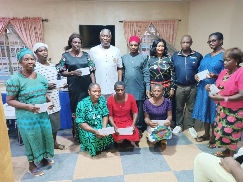 Rotary Club Of Awka  Presents Micro-credit To Ten Widows In  Anambra