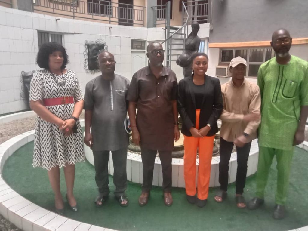 Anambra Entertainment, Culture And Tourism Ministry Signs MOU With  Photo-fair Organization On Collaboration