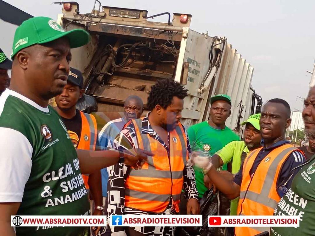 Comedians, MCs Back Soludo On Urban Renewal, Development Agenda , Embark On Sanitation Exercise In Awka