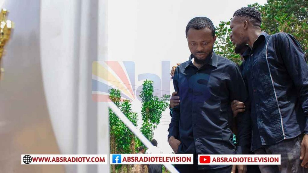 Tears As ABS Cameraman Onuegbu Buries Wife Nkem At Awba-Ofemili Awka North Council Area