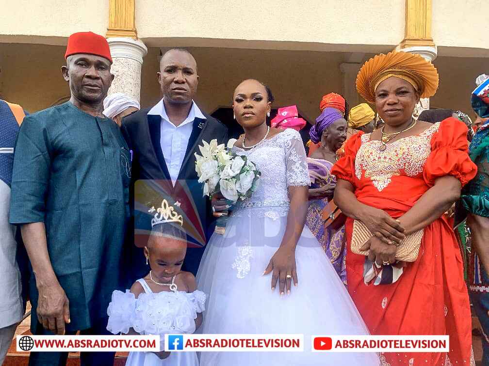 ABS Staff Nnatuanya Gives Out Daughter Mary In Marriage In Igbariam